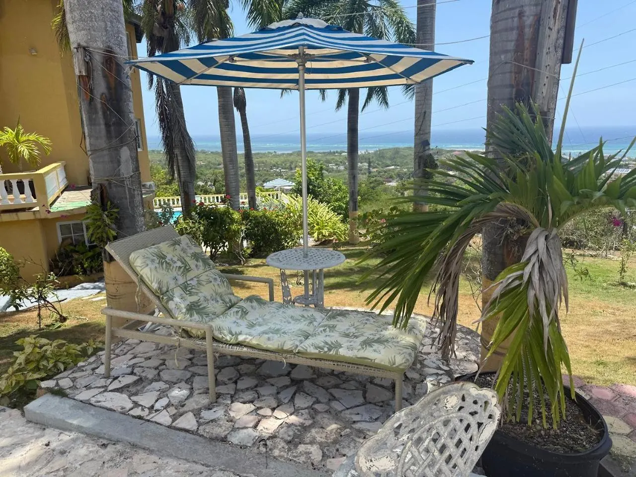 Pensión Emerald Sea View Montego Bay